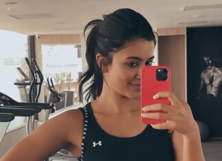 Anju Kurian Instagram - Does running late count as cardio🙈🫢🤫? #workoutmotivation #selfietime #gymwear #postworkout #noexcuses #nopainnogain #gymtime #mirrorselfie #wednesday #moodoftheday #pictureperfect #fitnessgoals #2022goals #instalove