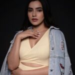 Ankitta Sharma Instagram – 𝙃𝙚𝙡𝙡𝙤 𝙎𝙖𝙩𝙪𝙧𝙙𝙖𝙮.𝙔𝙤𝙪’𝙧𝙚 𝙡𝙤𝙤𝙠𝙞𝙣𝙜 𝙥𝙧𝙚𝙩𝙩𝙮 𝙛𝙞𝙣𝙚. 🐣