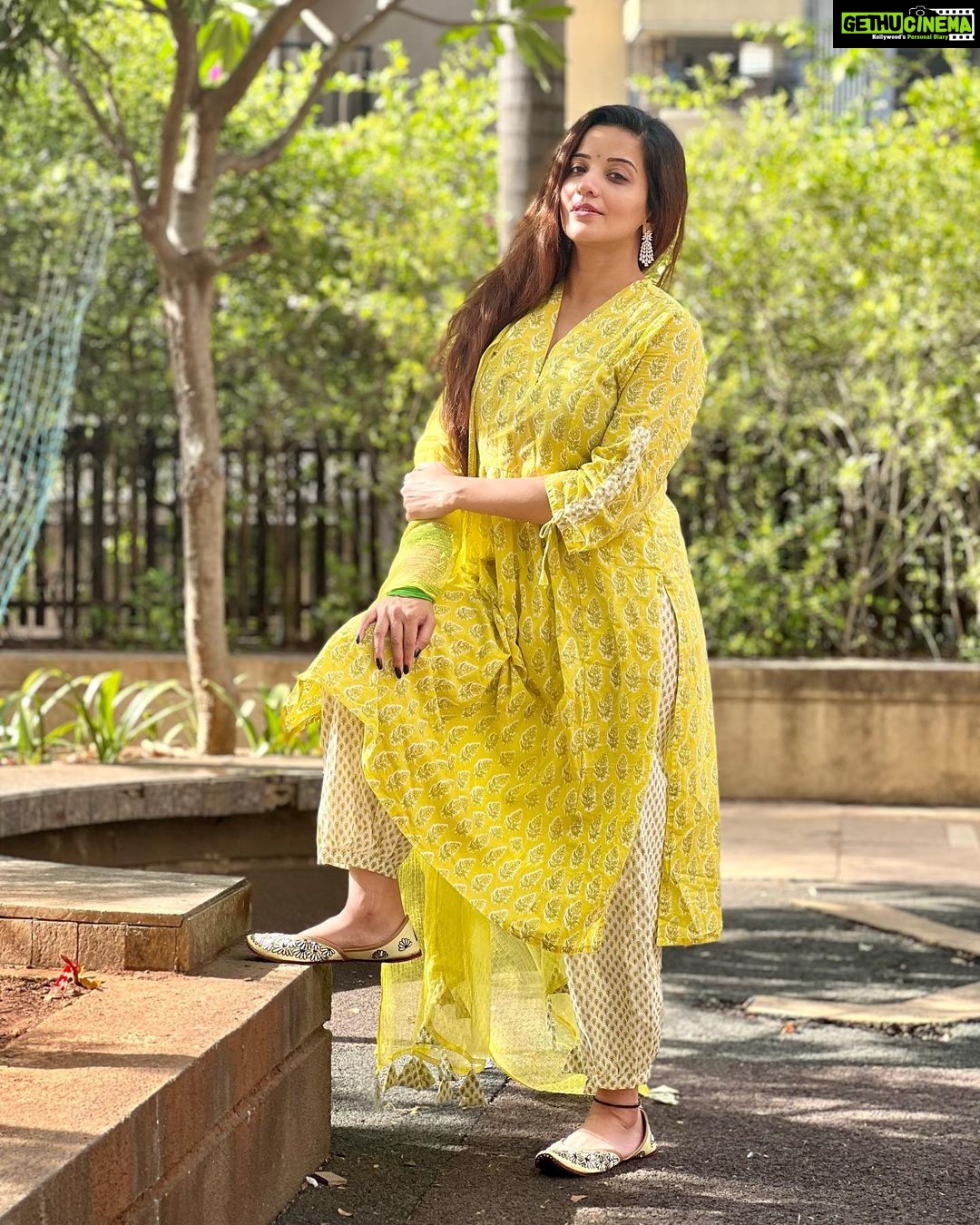Antara Biswas Instagram - 💛💛💛💛… THE LESS I NEEDED … THE BETTER I FELT ….