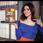 Anushka Sharma Instagram - There's one kind of NO we have seen many mothers struggle with - but this one comes from the children! It's the NO to that daily glass of milk 🥛 Many parents look to milk mixes as it promises all the growth in the world but they are also unsure of the ingredients used in them! At @slurrpfarm we found a way to tackle this - replacing maida and refined sugar with jowar, oats, and jaggery! So, haan all mothers can now rap #YesKaTimeAaGaya ✨ #SlurrpFarm #MadeBy2Mothers #NoJunk #Millets #MadeInIndia #Sustainability