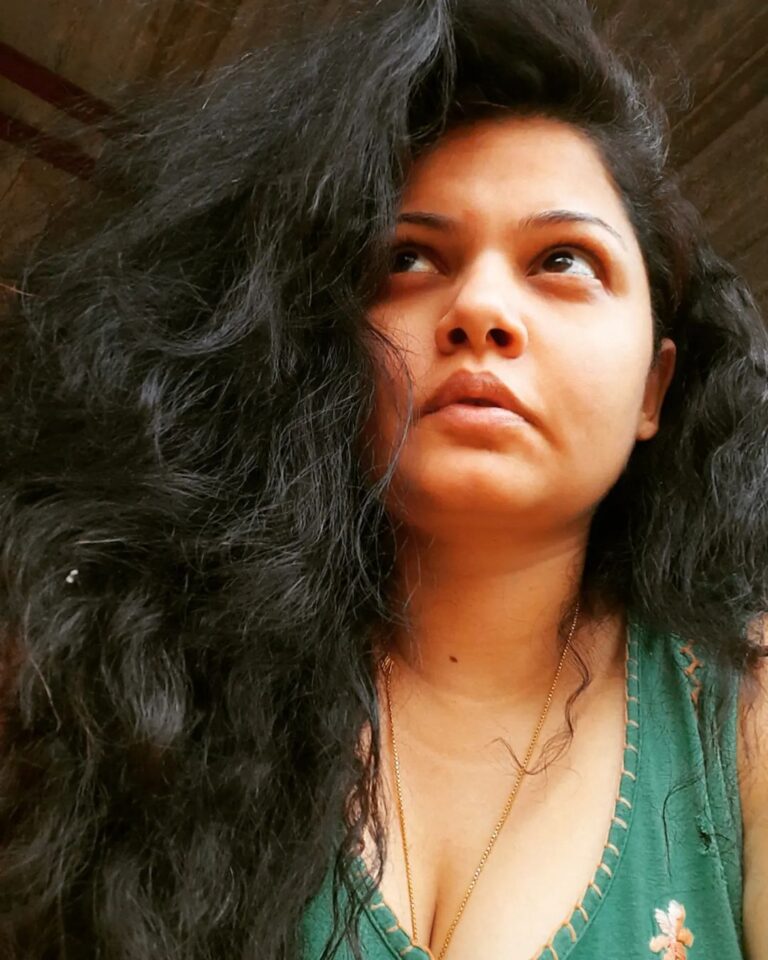 Anuya Bhagvath Instagram - GM peeps! I'm back! #anuya