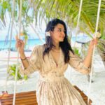 Aparna Das Instagram – Sand between my toes and sunburn on my nose.
🌊
Dress @gaia.net.in 
Styling @style_withandriya @andriya_nunez 
Travel partner @budgetholidayz
.
.

#maldives #travel #maldivesislands #visitmaldives #beach #maldivesresorts #travelphotography #nature #travelgram #ocean #maldiveslovers #paradise #sea #vacation #sunset #love #maldivesisland #beautifulmaldives #photography #holiday #maldivestrip #indianocean #island #travelblogger #maldivesbeach #islandlife #instagood #ig #maldivesparadise #beachlife #maldives #beach