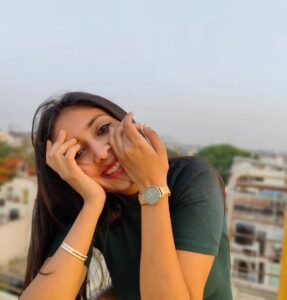 Archana Jois Instagram - Why only pick one when you can have them all? A style statement you just cannot say no to! Get your classy timepiece from @danielwellington with a 15% discount on all products using my code DWARCHANA  on the website.
#ad #danielwellington #Collaboration
