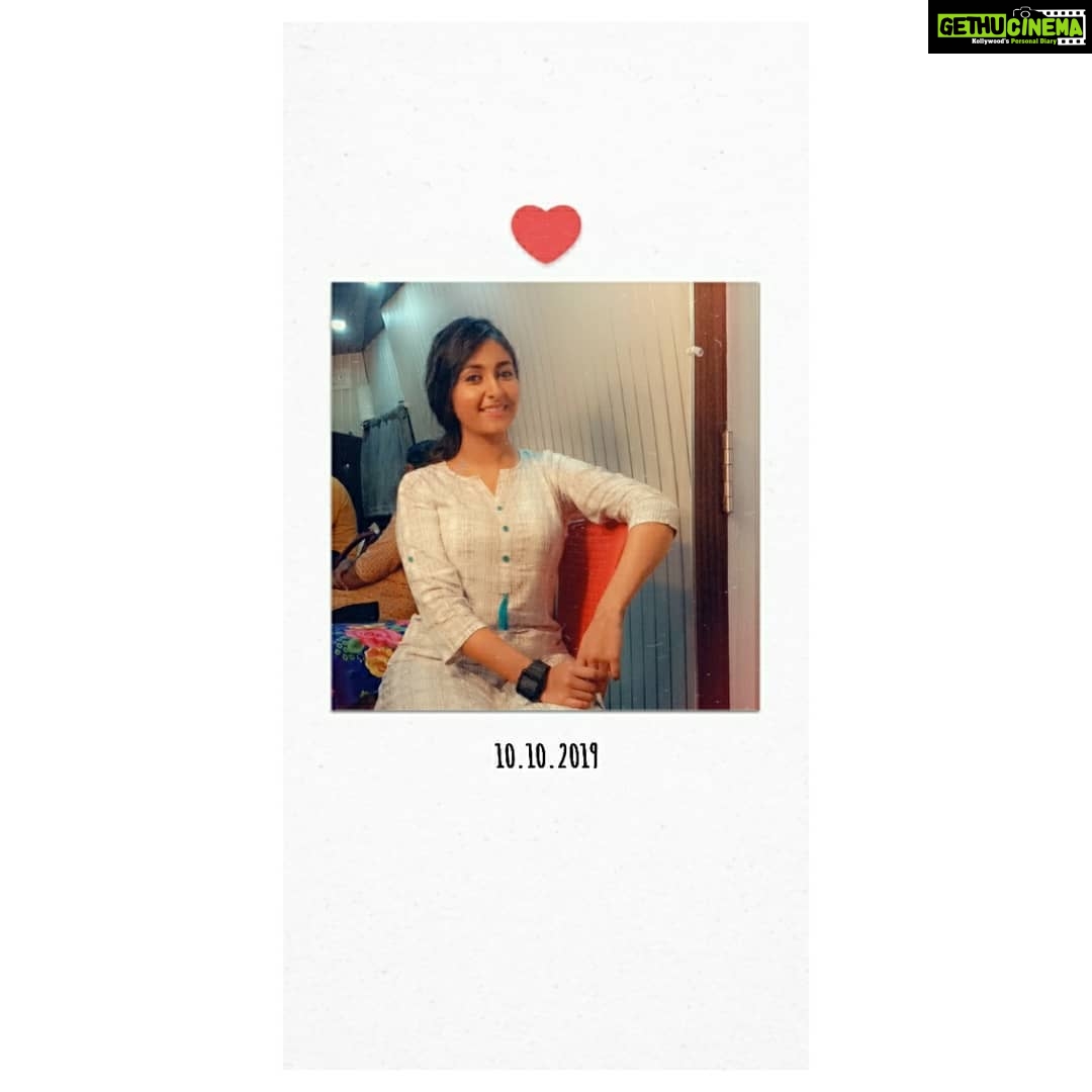 Archana Jois Instagram - *spam spam spam* . Just Hit the like button. Scroll. Don't read further. Bye. . . . . . . . . . . . . . . . . . . . . . . . . . . . . . . . . . . . . . Hahaha you are curious I know π Nakshe shoot was scheduled tonight. Officially yesterday night. I clicked these pictures in friend's phone (snapchat filters for the first time) for timepass before I was called to the set. Unfortunately for various reasons shoot got cancelled. But I had made up my mind to stay awake till 2am. So what do i do.. The pictures seemed moderately attractive, so why not again timepass by not just sharing them on Instagram but also by writing one full post... If any grammatical mistakes, il collect them tomorrow,.. (Oh... that's a lot of information) That's it!. End of story. Now go. I told you it's spam. #spam #timepass #2amstories #shootdiaries #nakshe #drama #snapchat #goodnight Pc @hapiness_548