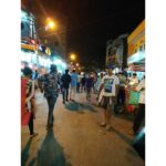 Archana Jois Instagram - Hi darlings 🧡 Tag yourself if you see your facecut in this pichar. #random #streetfood #foodstreet #vvpuram #bangalorenightlife Food Street, VV Puram