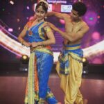 Archana Jois Instagram - Hope you'll like our attempt in matching Bharathanatyam dance movements to a mass number! 😎 We had a brainstorm choreographing this piece and @guru_pinku has really put in a loooot of efforts.. please go watch us on #colorskannada #takadhimita #classical #bharathanatyam #missmatch #rambo2 #voot