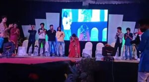 Archana Jois Instagram - A small impromptu for my most favourite song from the film KGF

Thank you "Unique Sizzlers Academy" Mysore for making me a part of your celebration 😊
#mysore #kgf #garbadhi
