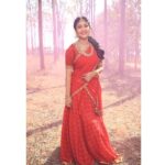 Archana Jois Instagram - ಆಡುತಿಹನು ಏನೋ ಮಾತು ‌‌ ರಾಧೆ ನಾಚುತಿದ್ದಳು... 😊 Makeup : @makeoverwithnirmala_bhadrappa Jewels: @lotus_silver_jewellery Photography: @manjunathmagaji24 Venue : @bsksnapvega Hairstyle : @makeoverbymanasa_raj