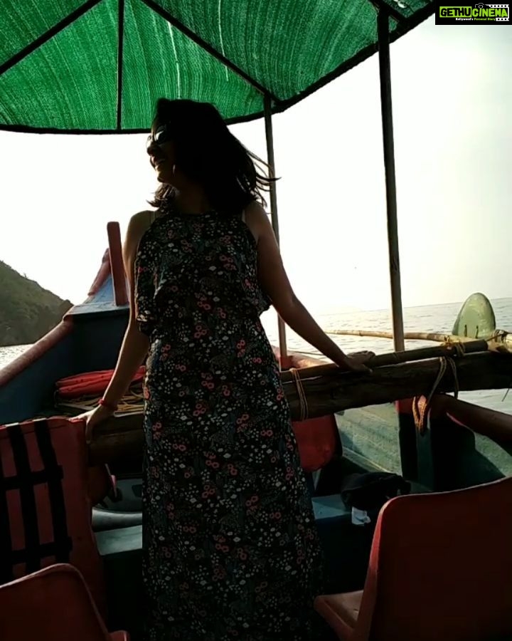 Archana Jois Instagram - Silhouette #boatride #goadiaries #silhouette #goodhairday