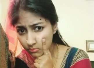 Archana Jois Instagram - #pimple #goaway #instamusically #musicallyindia #sareeswag #caravanpalace #wonderland