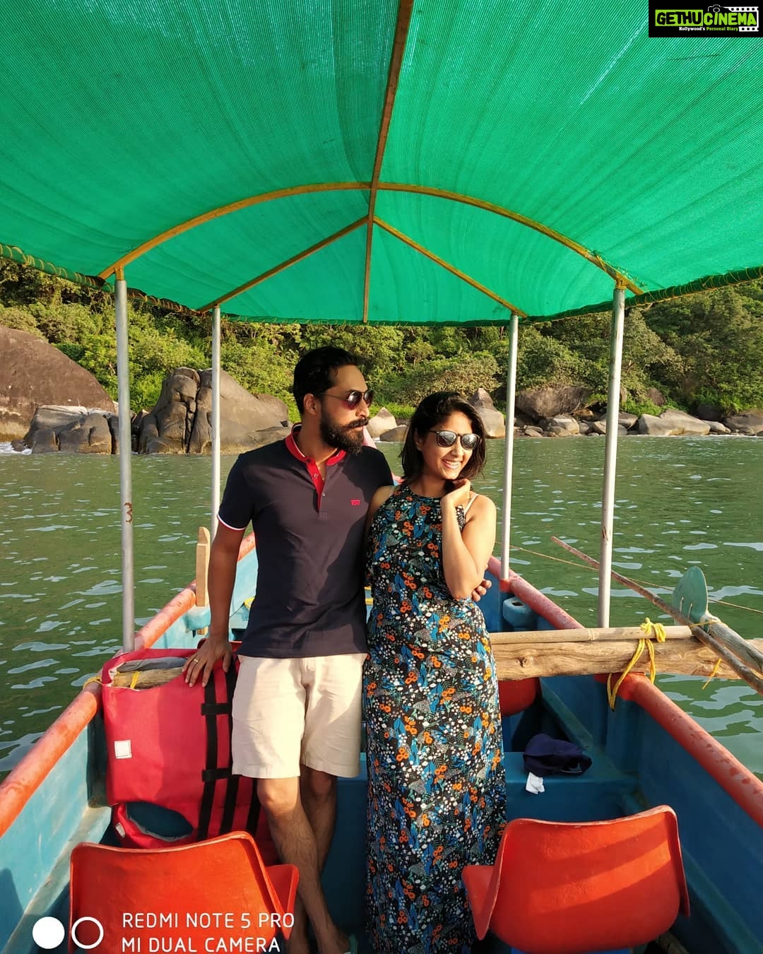 Archana Jois Instagram - Boat ride ⛵ #day4 #boat #boatride #secretbeach #honeymoonbeach #butterflybeach #agonda #goa #lastday
