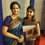 Archana Jois Instagram - Now officially "Master of fine arts - Bharathanatyam". 😊 Truly blessed to have studied under the guidance of guru Dr. Padma subrahmanyam and ever greatful to all the teachers at nrithyodaya. I wouldn't have taken this step without the encouragement of my parents, My gratitude to dear Aruna akka and my husband, without whom I couldn't have completed my dissertation. Thank you for all your help! #blessed #bharathanatyam #padmasubrahmanyam #sastrauniversity #graduated @_gayatrikannan_ @shreyasudupa @arunamahendarkar