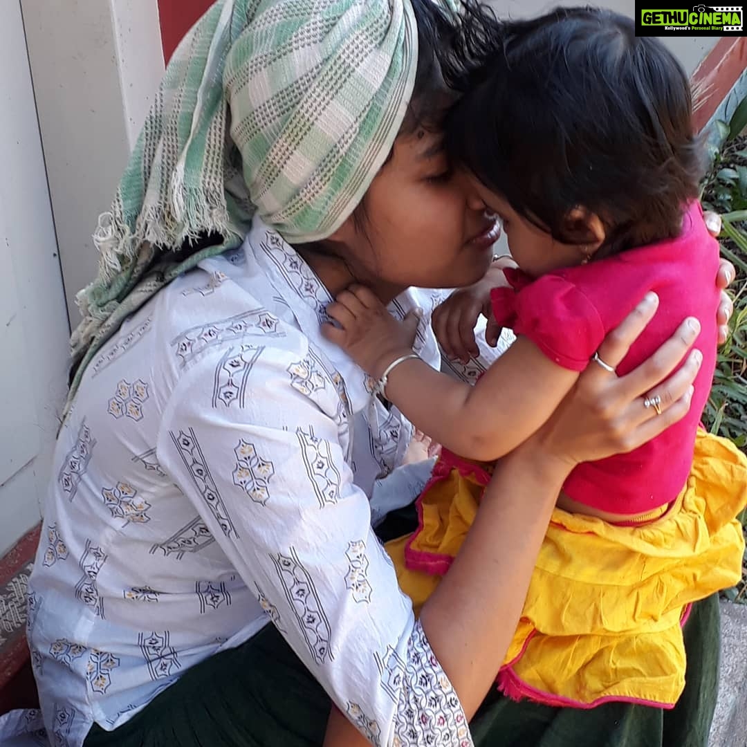 Archana Jois Instagram - This lil bundle of cuteness just stole my heart! #nofilter #teerthahalli #stressbuster #joy #happiness #baby #adviti #tanu