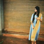Archana Jois Instagram - Opportunity opens to those who knock, just make sure to strike a pose before knocking 😊 #mondayblues #mondaymotivation
