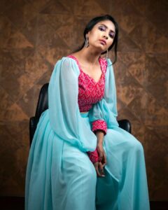 Archana Jois Instagram - 💄 @nishismakeover 
📸 @charliee_studio_
💍 @beadedtreasuresjewelry 
👗 @anargya_couture