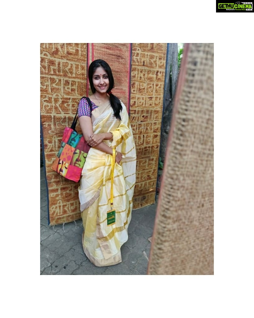Archana Jois Instagram - Day 3 of natya kala conference. Theme - Images of vayu #nkc #nkc2019 #nirikshana #vayu #breeze #air #5elements #dance #art #learn #pose #click #chennai #margazhi #december #nomakeup #nofilters #krishnaganasabha Krishna Gana Sabha