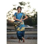 Archana Jois Instagram - #traditional #culture #staygrounded Captured by : @naveenvcphotography Makeup by : @makeuphairbyglory Outfit by : @ragasutra_by_kavyaharish Jewellery by : @divineakalpa Shot for : @oceansilk_organics