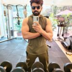 Arun Vijay Instagram - "Don't try to be perfect... Try to be better than you were yesterday..." #LuvAV ❤️