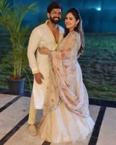 Arun Vijay Instagram - It's always fun with my lil sister @sridevi_vijaykumar !! ❤️ 
Catching up after a long time.. #hyderabad
#siblinglove
#AV #WarHorse #familygoals