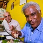 Ashish Vidyarthi Instagram - Had an Amazing time with my friend and a passionate foodie @kripalamanna at Gowdara Mudde Mane, Bengaluru…We drench ourselves in the love of Gowda Cuisine…😍 Have you watched my latest Food Vlog yet..? CLICK THE LINK IN BIO TO WATCH THIS EPISODE 😍🤤 Beware you’ll get hungry 😉 #foodvlog #gowdaramuddemane #gowdacuisine #food #mutton #chicken #ragimudde #foodlovers #foodlove #actorvlogs #actorslife #bts #behindthescenes #travel #eat #foodie #ashishvidyarthiactorvlogs #kripalamanna Bengaluru,India
