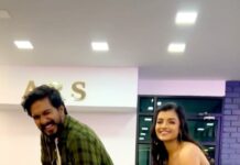 Ashna Zaveri Instagram - Grooving to this 💃🥰 @themugenrao @tr.bala @vonimusic @vrmanikandaraman @ashoksekar4 @choreographer_sridhar @nixen_official #trendingreels #reelsinstagram #instagood #happy #reels #othathamarai #funnyvideos #instatraveling #instatrending #tamil #tamilsongs #instadaily #dancer #dancers #instagood #album #trend