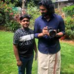 Ashwin Kakumanu Instagram - How great is it to travel and meet friends for weddings again? #weddingphotography And showing this little guy how to handle a camera. #puthampudhukaalai in real life too.