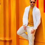 Bharath Instagram - 💛😎#mustard #summer #beattheheat