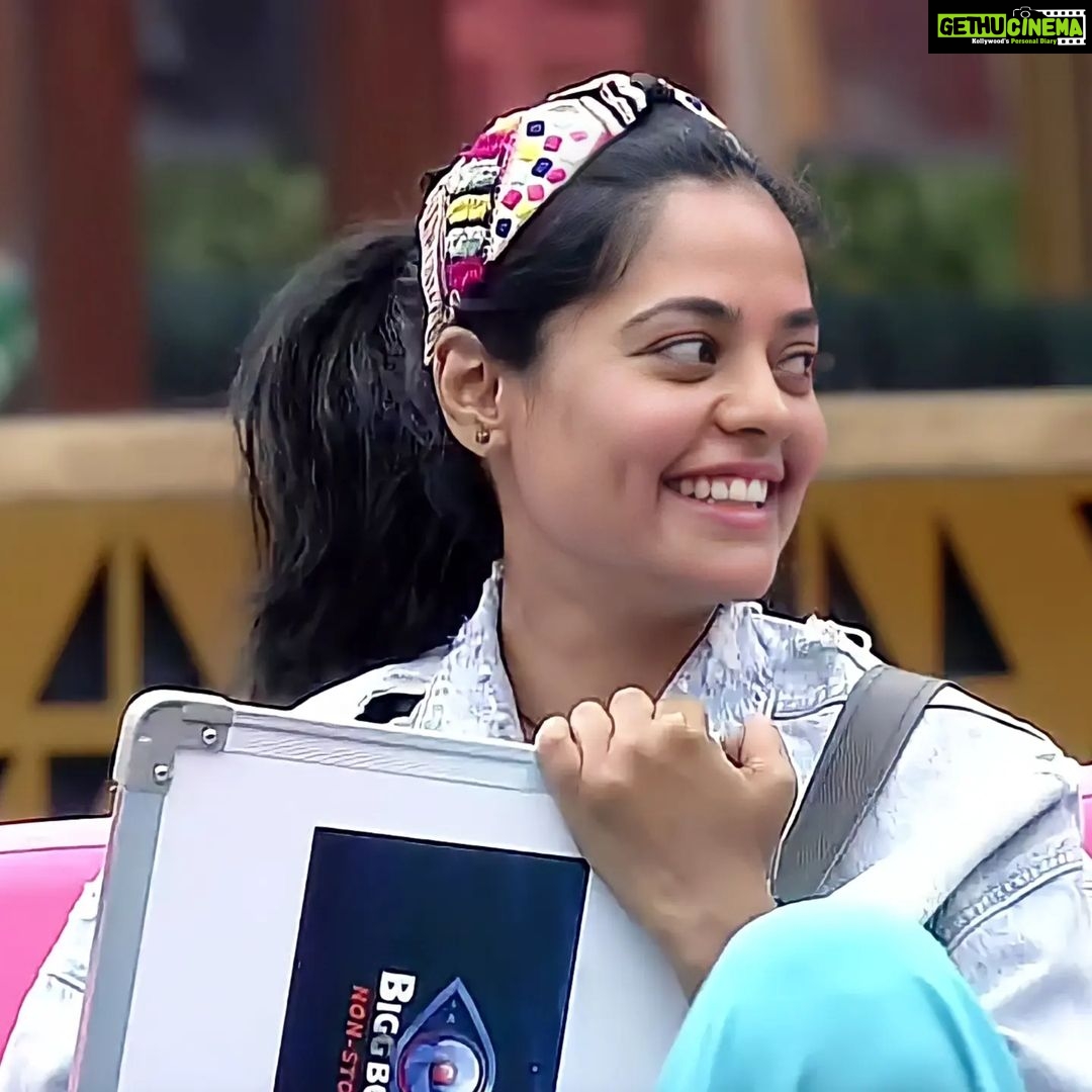Bindu Madhavi Instagram - Support Bindu Madhavi ❤️ Login to Disney + Hotstar APP Search for BIGG BOSS NONSTOP CAST YOUR VOTE FOR Bindu Madhavi (10 Votes) #bindumadhavi #bbteluguott #biggboss5 #BiggBossNonStop #biggbossnonstoptelugu