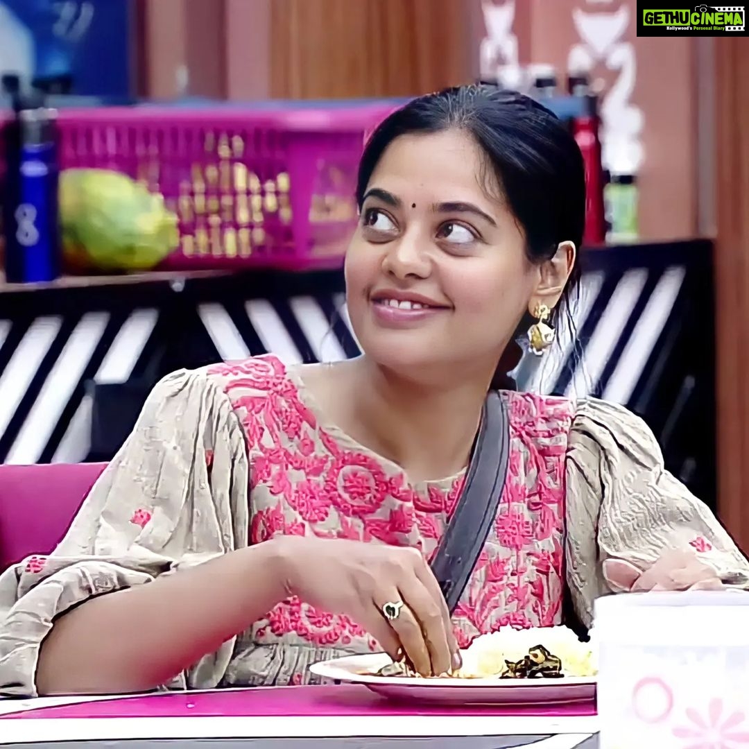 Bindu Madhavi Instagram - ☺️☺️☺️☺️ Support Bindu Madhavi ❤️ Login to Disney + Hotstar APP Search for BIGG BOSS NONSTOP CAST YOUR VOTE FOR Bindu Madhavi (10 Votes) #bindumadhavi #bbteluguott #biggboss5 #BiggBossNonStop #biggbossnonstoptelugu
