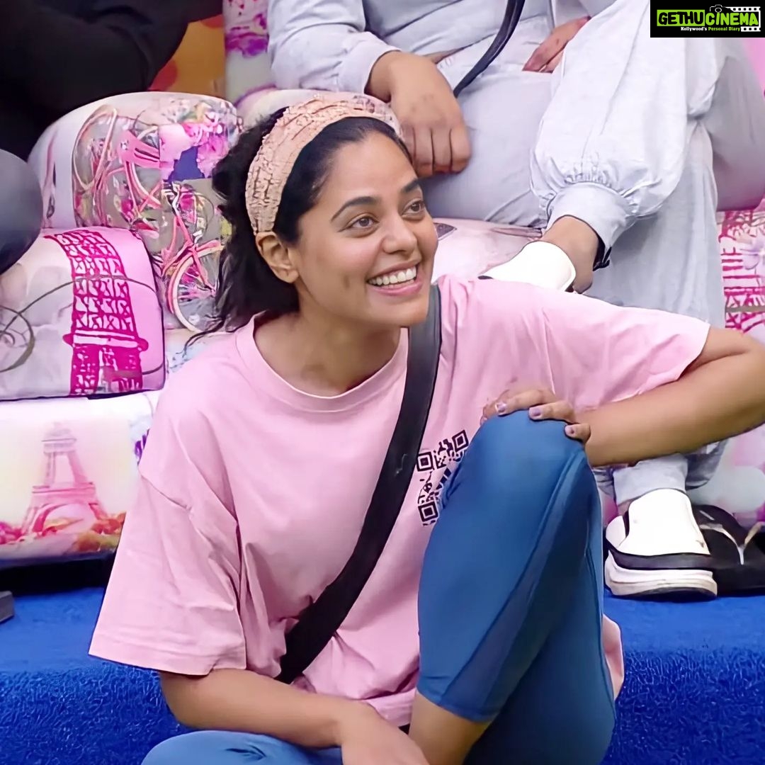 Bindu Madhavi Instagram - Happiness ♥️♥️ Support Bindu Madhavi ❤️ Login to Disney + Hotstar APP Search for BIGG BOSS NONSTOP CAST YOUR VOTE FOR Bindu Madhavi (10 Votes) #bindumadhavi #bbteluguott #biggboss5 #BiggBossNonStop #biggbossnonstoptelugu