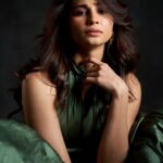 Daisy Shah Instagram – Green not mean. 💚 
.
.
.
.
.

Stylist: @krishi1606 
📸 : @kevin.nunes.photography 
  @rohitdey793 
MUA: @surbhisarvesh 
Hair: @leenaofficials 
Outfit: @pariscreation7 
💎: @putstyle07 
📍: @studio211mumbai 
Team: @greenlight__media 
.
.
.
#livelovelaugh #daisyshah