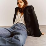 Deepika Padukone Instagram – #DeepikaPadukone (@deepikapadukone) is no stranger to a style moment, and often, she’s turned to French maison #LouisVuitton when the time came to turn out a statement look. At the link in bio, we revisit every time the star stepped out in @LouisVuitton.

Photographed by Vivek Vadoliya (@vivekvad)
Styled by Vogue India’s Head of Editorial Content Megha Kapoor (@meghakapoor)
Global Design Director for Vogue: Aurelie Pellissier Roman (@orelnyc)
Visuals Director: Roxanne Doucet (@roxannedoucet)
Makeup: Tina Monzon (@tinamonzon.makeup) /Kasteel Management for Guerlain (@guerlain)
Hair: Noelia Corral (@noeliacorralbertran)/ Kasteel Management (@kasteelartistmanagement) for @oribe
Photographer’s Agency: East (@east__co)
Assistant Stylists: Gisela Castells (@giselacastells) and  Rupangi Grover (@rupangigrover)
Photographer’s Assistants: Ryan (@ryanriversstudio) and Gabbes Galax (@beebsnaps)
Digital Operator: Tom Griffith (@mrtomgriffith)
Production: Anna Castro (@anna_aishl)/ @motifmanagement
Entertainment Director: Megha Mehta (@magzmehta)

Shirt and blazer; both @louisvuitton