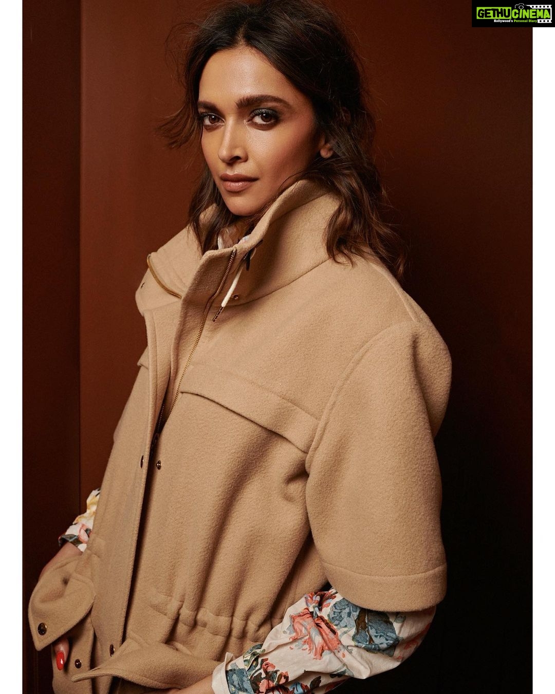 Deepika Padukone Instagram - @louisvuitton @nicolasghesquie @festivaldecannes #cannes2022
