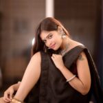 Dharsha Gupta Instagram – 🖤Your passion is waiting for your courage to catch up🖤
🖤Happy Sunday🖤
Pic- @camerasenthil