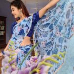 Dharsha Gupta Instagram - 💙Float like a butterfly, sting like a bee💙 Saree- @thegoldendrizzle Blouse- @be_fabulla_