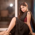 Dharsha Gupta Instagram - 🖤If you don’t sacrifice for what you want, what you want becomes the sacrifice🖤 Pic- @camerasenthil Saree- @the.teenage.fashion