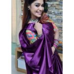 Dharsha Gupta Instagram – 💜💙More smiling, less worrying. More compassion, less judgment. More blessed, less stressed. More love, less hate💙💜
Saree & Jewelry- @jeggyjksboutique