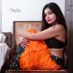 Dharsha Gupta Instagram - 🧡🖤Embrace the glorious mess that you are🖤🧡 Pic - @raj_isaac_photography Saree- @fashivaclothing