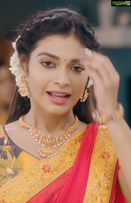 Dharsha Gupta Instagram - Ad director- @7screen_adfilmz