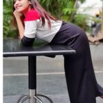 Dharsha Gupta Instagram – ❤🖤🤍Stop doubting yourself. Work hard and make it happen❤🖤🤍
Dress- @victorious_women_clothingstore