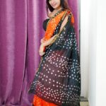 Dharsha Gupta Instagram – 🧡🖤Know your worth but don’t forget to add tax🧡🖤
Saree- @fashivaclothing