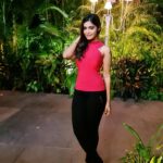 Dharsha Gupta Instagram – ❤🖤Life is not a problem to be solved, but a reality to be experienced🖤❤