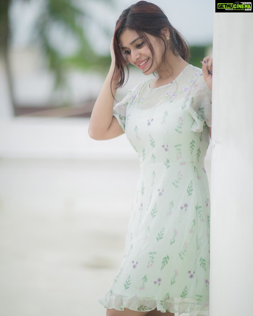 Dharsha Gupta Instagram - 🥰Life is better when u are laughing🥰 Pic- @camerasenthil Organized- @vm.cinemas