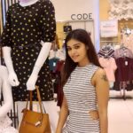 Dharsha Gupta Instagram - 😅Bommaiyoda oru photo😅