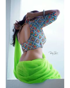 Dharsha Gupta Instagram - 💚Pachainirameyyy Pachainirameyyy💚 Pc - @raj_isaac_photography Saree- @samhitha_silks