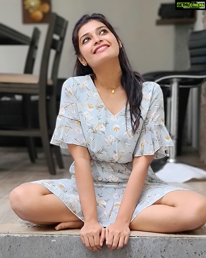 Dharsha Gupta Instagram - 🤍The purpose of our lives is to be happy🤍