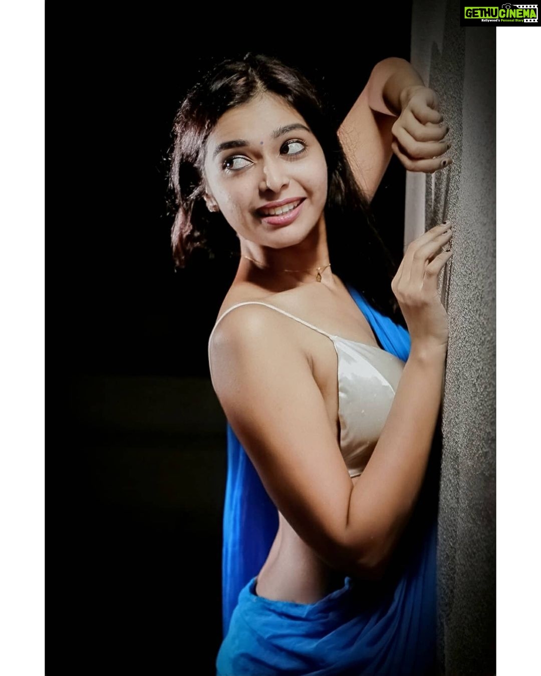 Dharsha Gupta Instagram - 🥰Be bright even when u r in dark🥰 🥰Gudeve🥰 Pc - @kavinjeyaraj