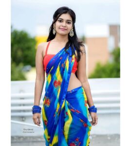 Dharsha Gupta Instagram - 🥰When ur life gives u a hundred reasons to cry, show life that u have a thousand reasons to smile🥰 ❤Gudeve❤ Pc - @raj_isaac_photography