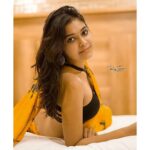 Dharsha Gupta Instagram - 🧡You have to do what is right for yourself, nobody else is walking in ur shoes🧡 🧡Gudeve🧡 Pc - @raj_isaac_photography