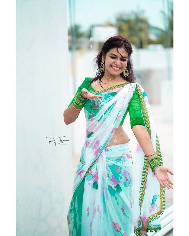 Dharsha Gupta Instagram - 🤍💚You don't always need a plan, sometimes u just need a breathe, trust, let go & see what happens💚🤍 🤍💚Gudeve💚🤍 Pc - @raj_isaac_photography Saree- @gritty_haute_couture
